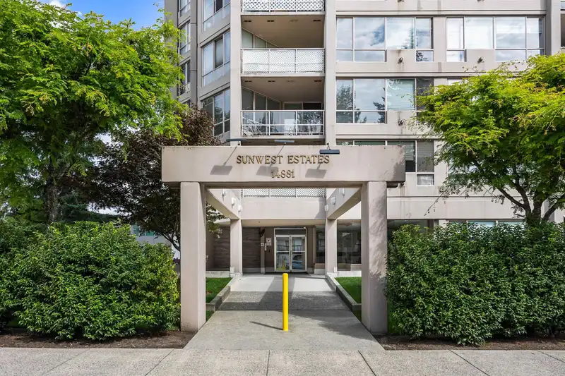 1306 14881 103A AVENUE - photo 3 of 34