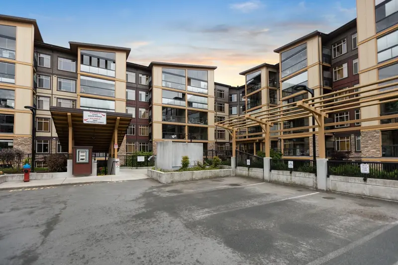 108 32445 SIMON AVENUE - photo 3 of 25