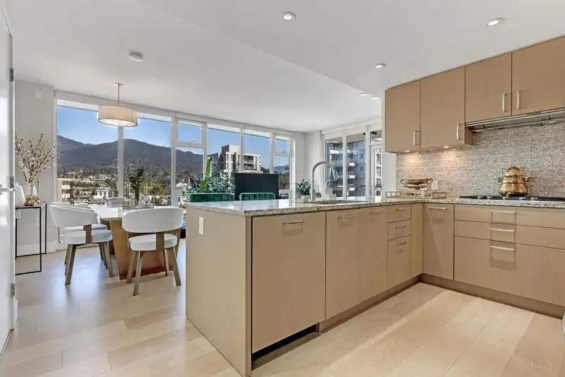 1401 150 W 15TH STREET - photo 1 of 23