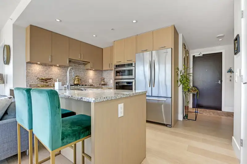 1401 150 W 15TH STREET - photo 2 of 23