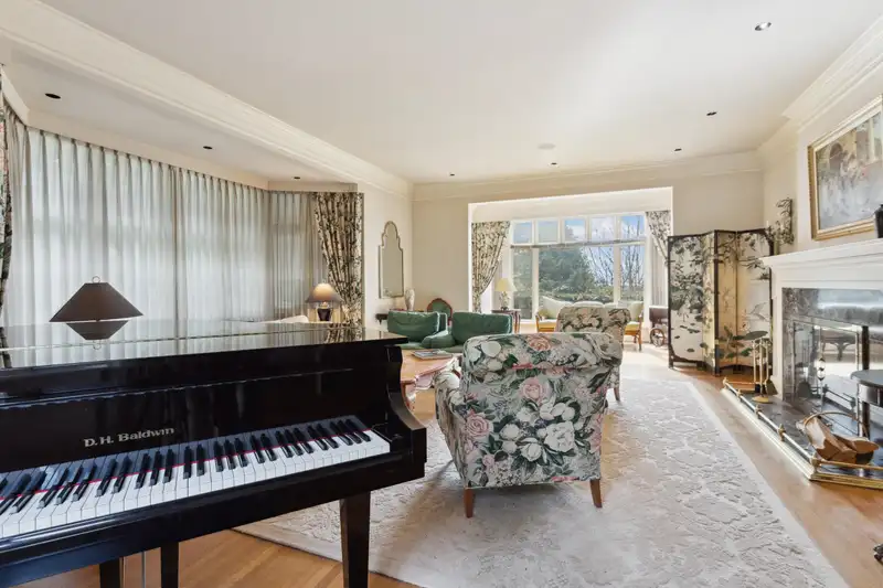 2180 SW MARINE DRIVE - photo 4 of 23
