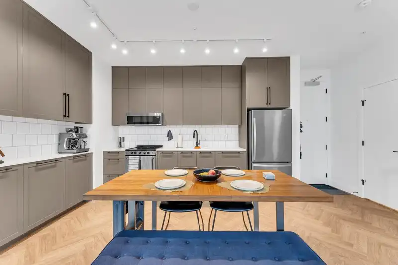 103 13933 105 BOULEVARD - photo 3 of 23