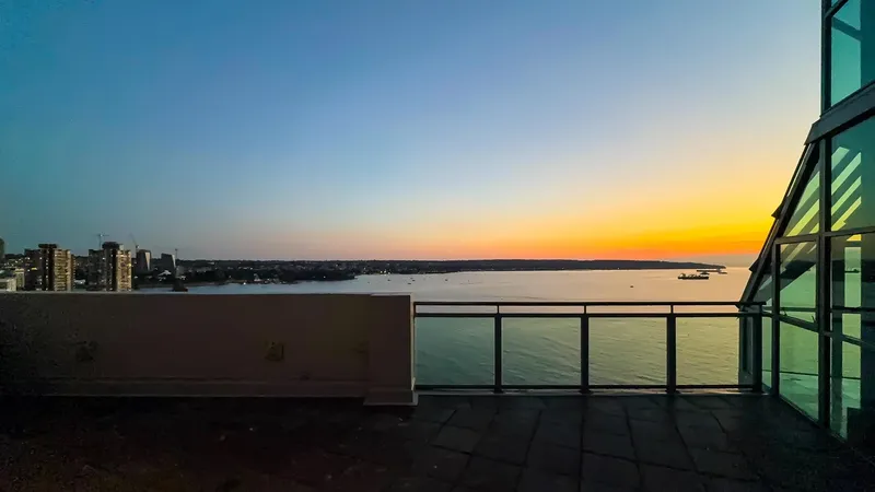 17 1861 BEACH AVENUE - photo 3 of 25