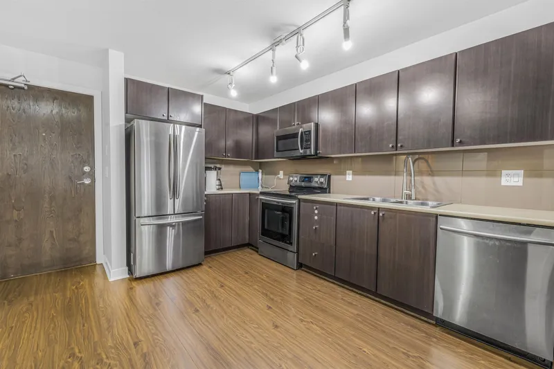 202 13740 75A AVENUE - photo 3 of 21