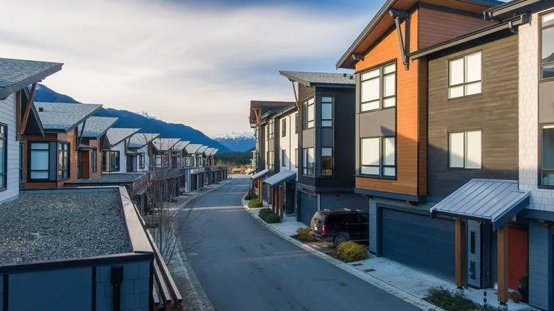 41224 HIGHLINE PLACE - photo 4 of 25