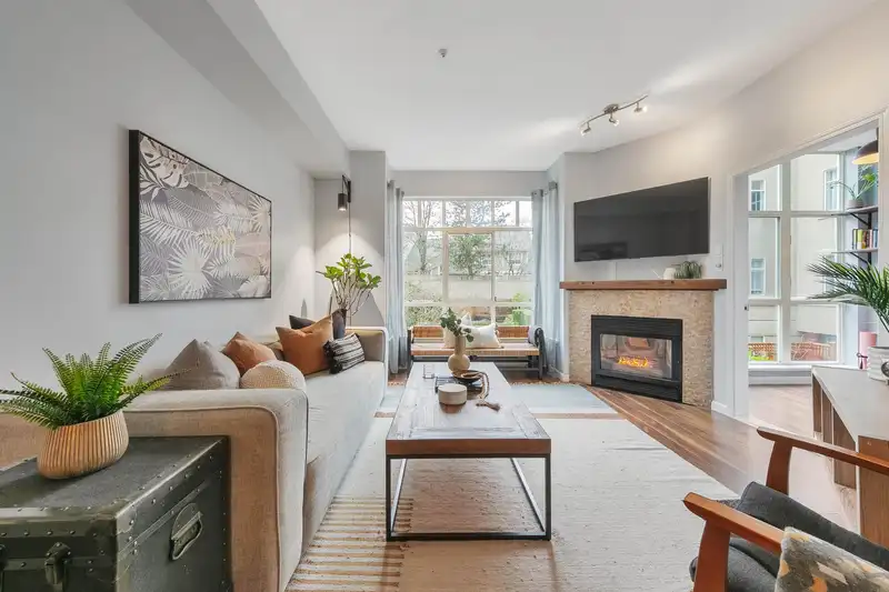 207 630 ROCHE POINT DRIVE - photo 1 of 23