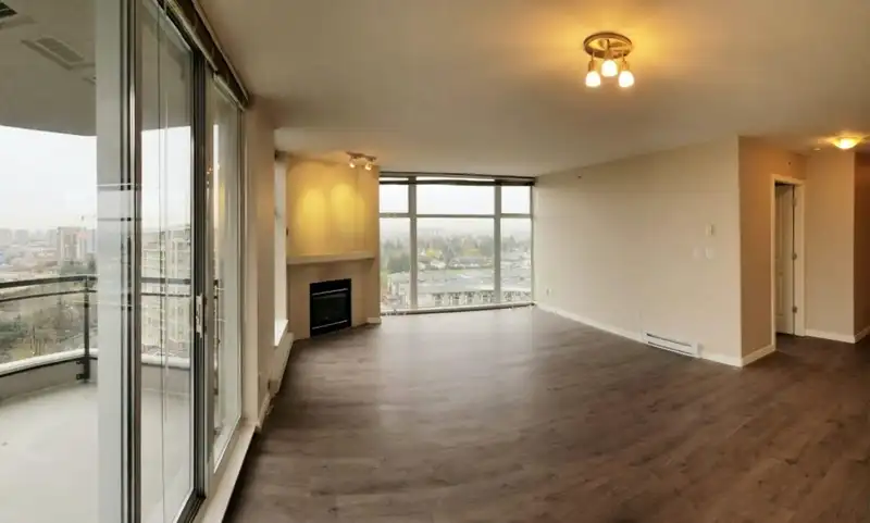 1805 8460 GRANVILLE AVENUE - photo 2 of 21