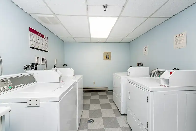 209 1106 PACIFIC STREET - photo 3 of 11