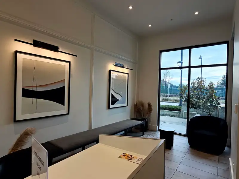 312 13933 105 BOULEVARD - photo 2 of 25