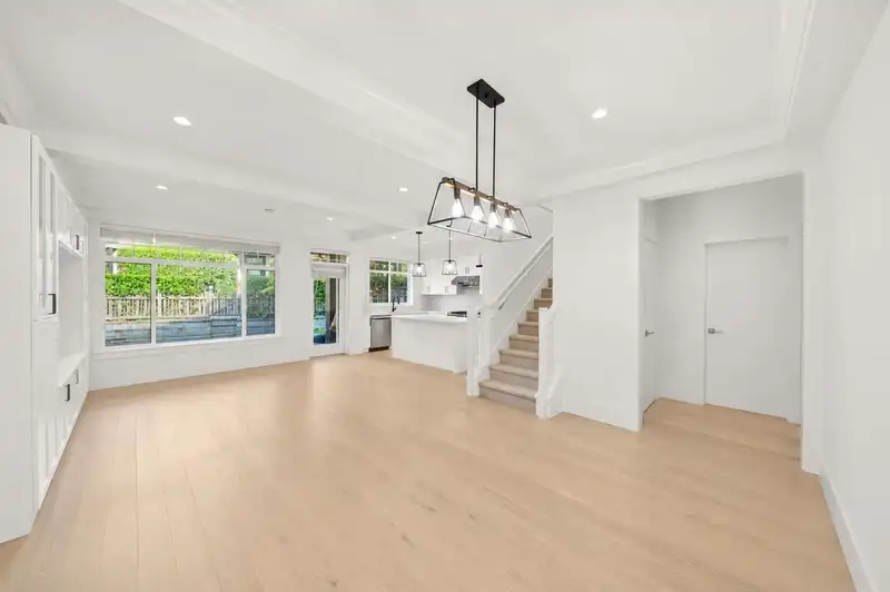 11 8425 VENTURE WAY - photo 2 of 40