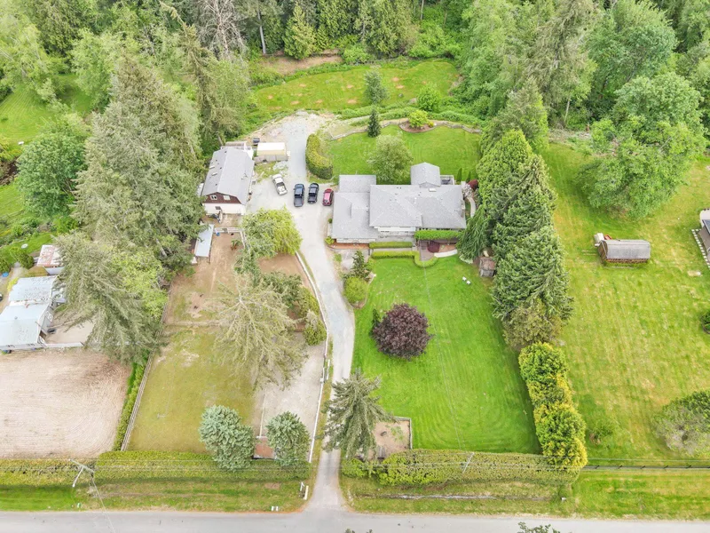 20058 FERNRIDGE CRESCENT - photo 1 of 25