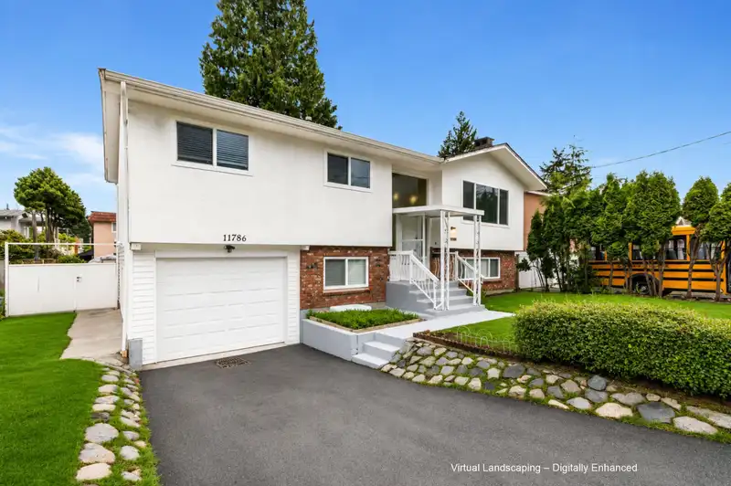 11786 86 AVENUE - photo 1 of 36
