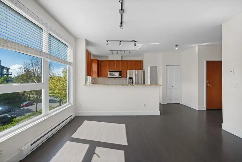 306 4600 WESTWATER DRIVE - photo 2 of 34