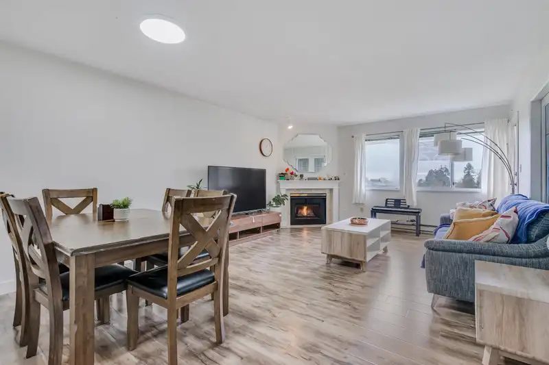 305 5350 VICTORY STREET - photo 2 of 22