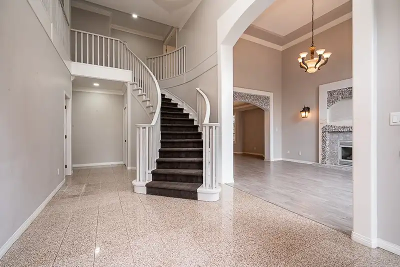 5740 MONCTON STREET - photo 3 of 38