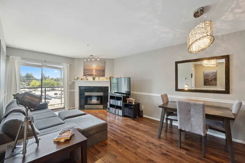 402 12025 207A STREET - photo 2 of 25