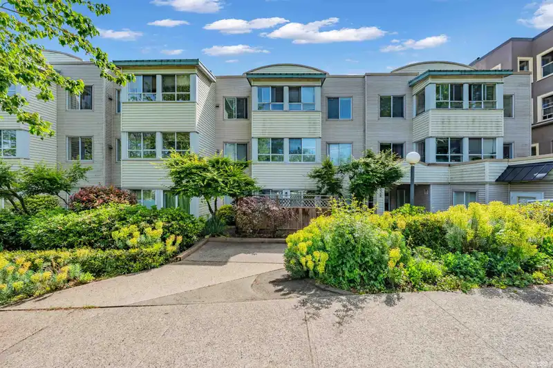 202 3624 FRASER STREET - photo 1 of 21