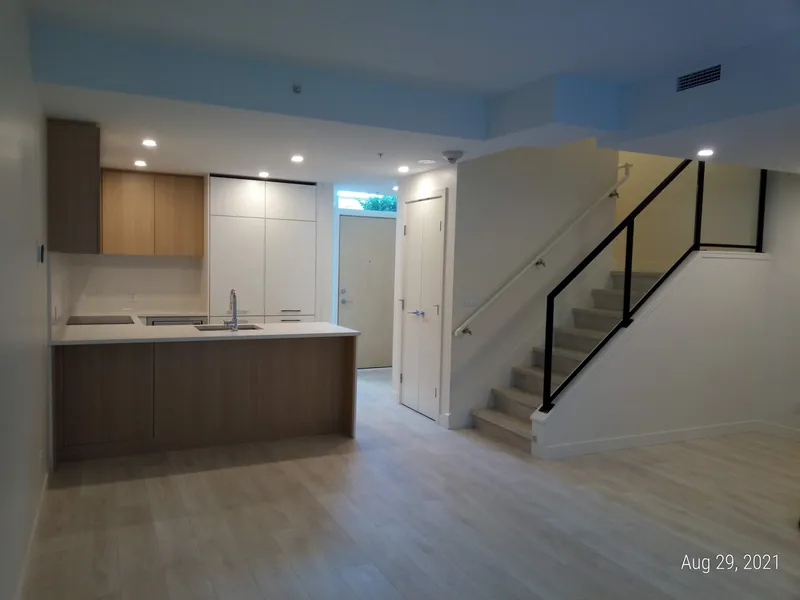 TH10 10388 133 STREET - photo 2 of 7