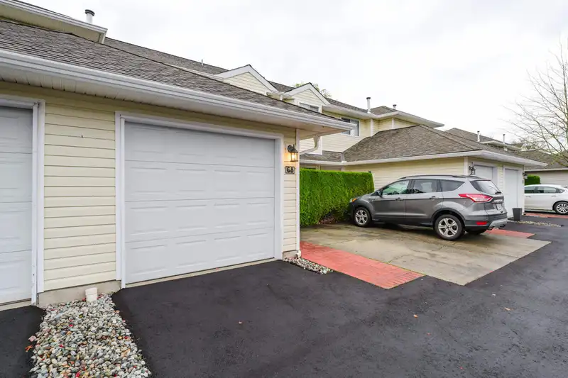 68 21928 48 AVENUE - photo 3 of 39