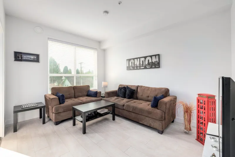 303 19567 64TH AVENUE - photo 3 of 17