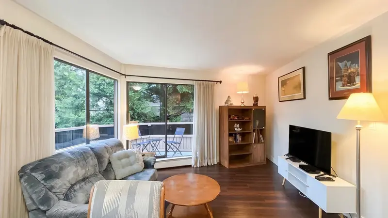 305 2190 W 8TH AVENUE - photo 3 of 21