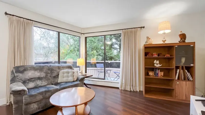 305 2190 W 8TH AVENUE - photo 4 of 21