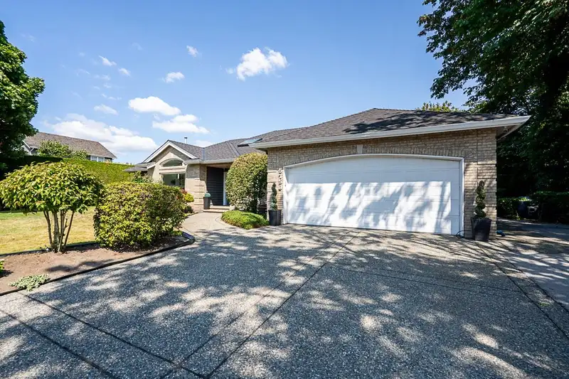5758 W KETTLE CRESCENT - photo 3 of 36