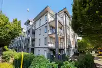 208 2943 NELSON PLACE - thumbnail 35