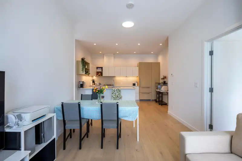 301 6000 MCKAY AVENUE - photo 2 of 40