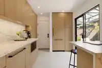 3 226 E 10TH STREET - thumbnail 11
