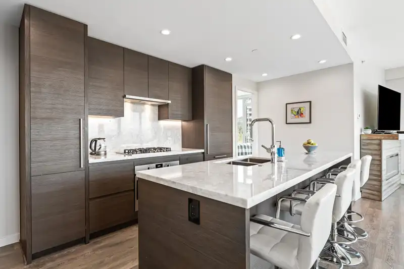 1702 308 MORRISSEY ROAD - photo 4 of 40