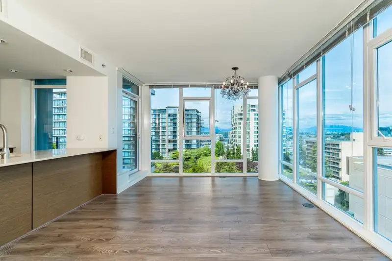 1101 7373 WESTMINSTER HIGHWAY - photo 3 of 33