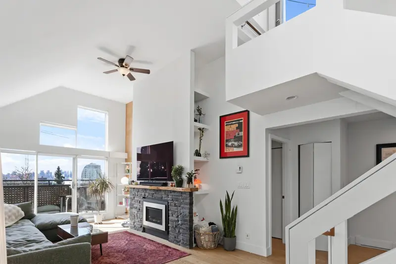 D 225 E 4TH STREET - photo 1 of 25