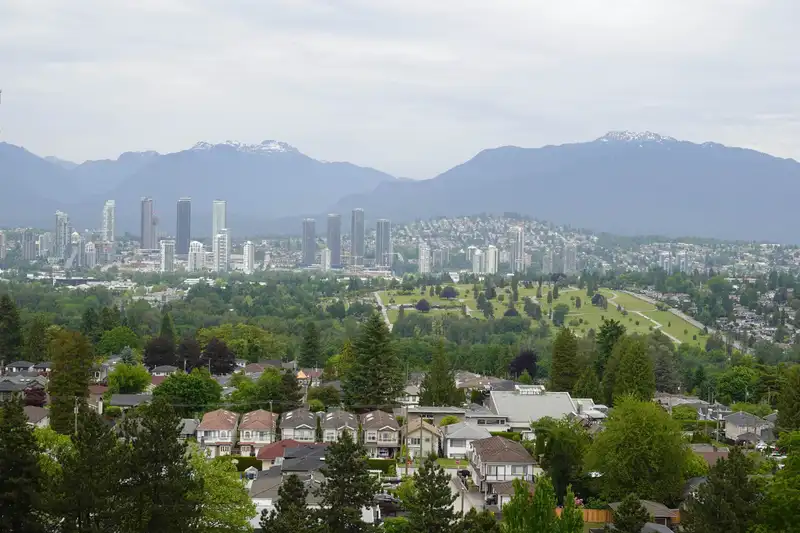 1200 4825 HAZEL STREET - photo 3 of 32
