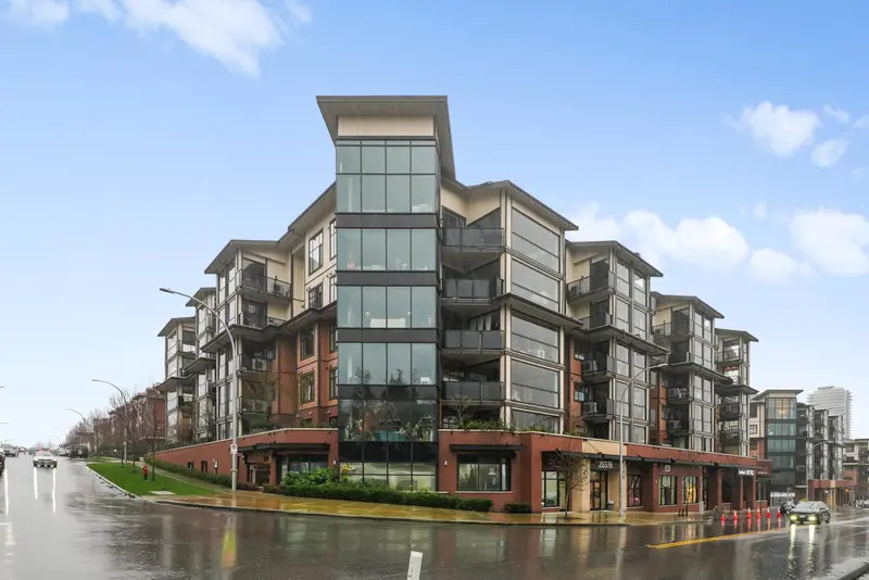 412 20376 86 AVENUE - photo 1 of 25