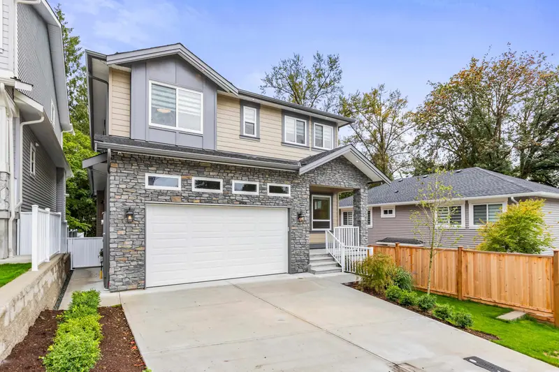 23184 136 AVENUE - photo 2 of 25