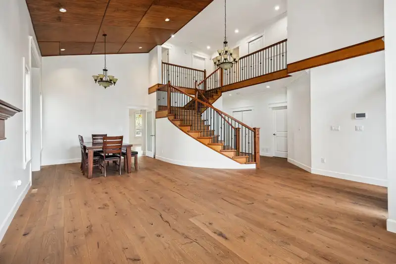 20307 98A AVENUE - photo 2 of 40