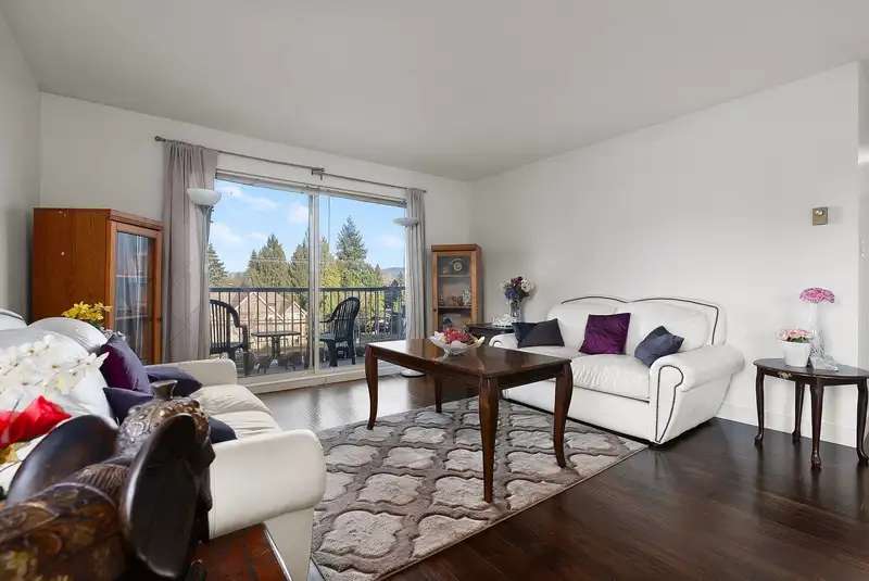 213 2750 FULLER STREET - photo 2 of 24