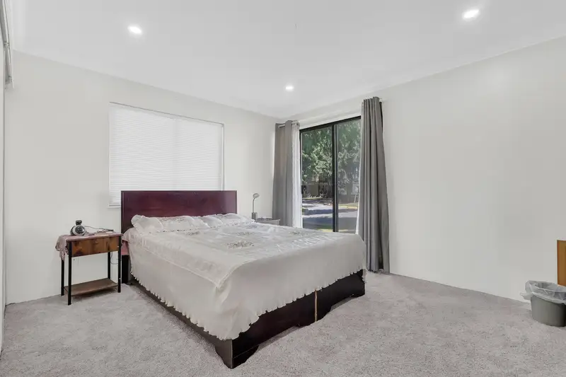 101 13291 70B AVENUE - photo 4 of 25