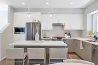 30 1871 165A STREET - thumbnail 2