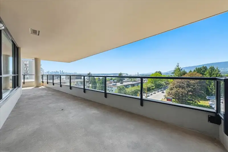 709 160 W 3RD STREET - photo 4 of 35