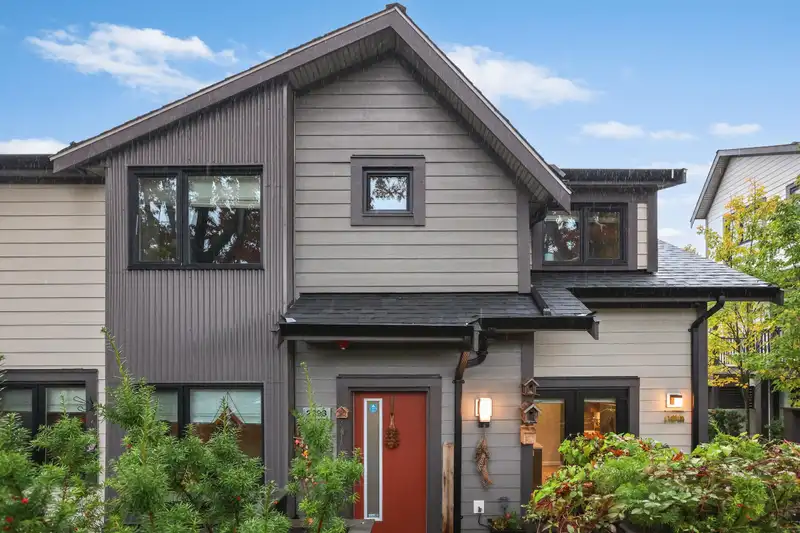 2293 E 37TH AVENUE - photo 1 of 21