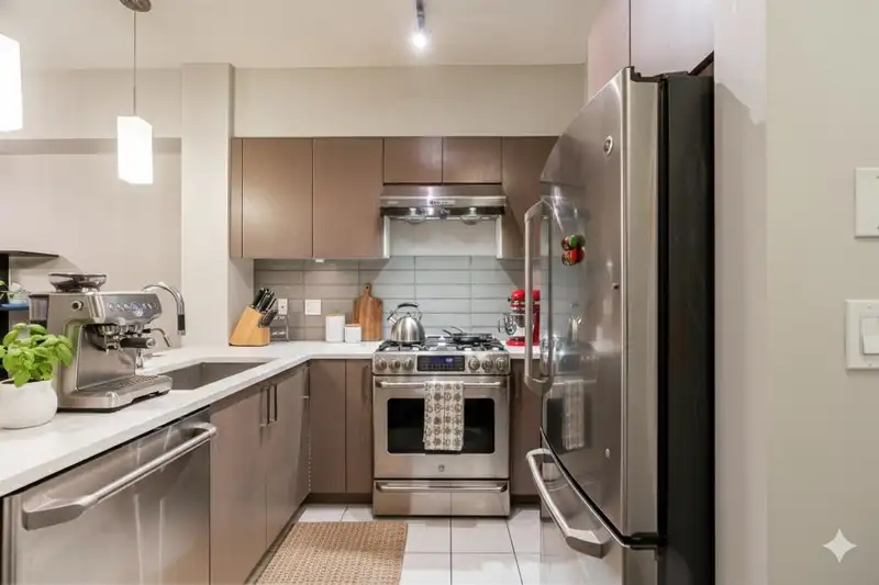 703 10033 RIVER DRIVE - photo 1 of 28