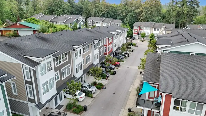 22 24108 104 AVENUE - photo 4 of 40