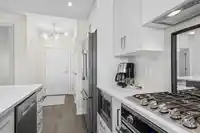 310 1420 JOHNSTON ROAD - thumbnail 7