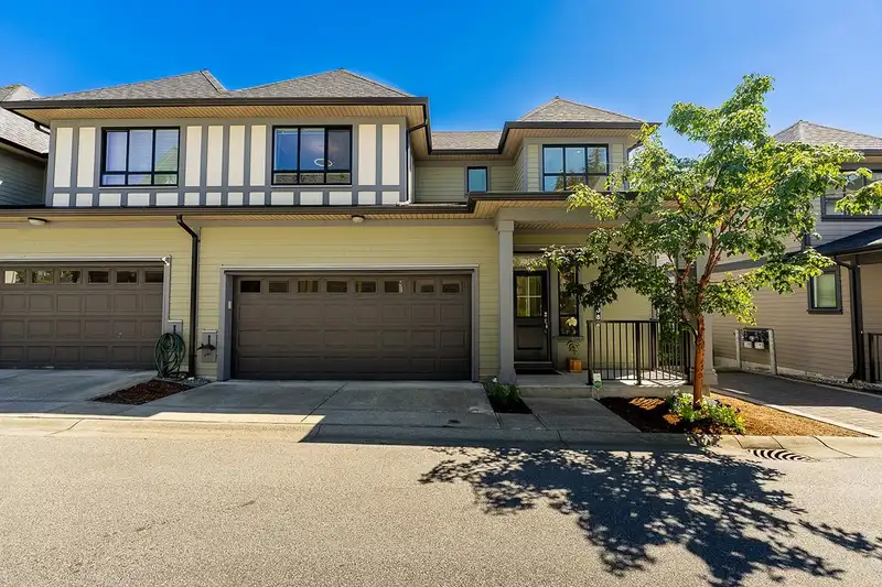 108 3500 BURKE VILLAGE PROMENADE - photo 2 of 37
