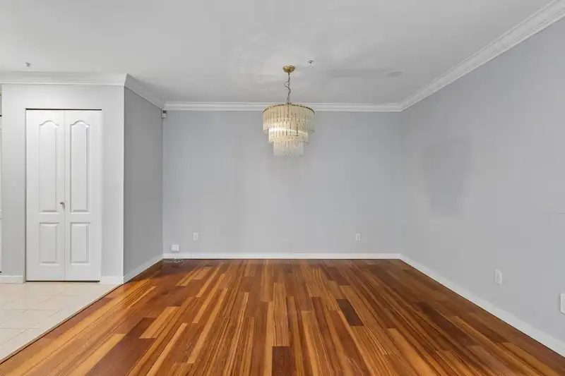103 7580 COLUMBIA STREET - photo 4 of 21