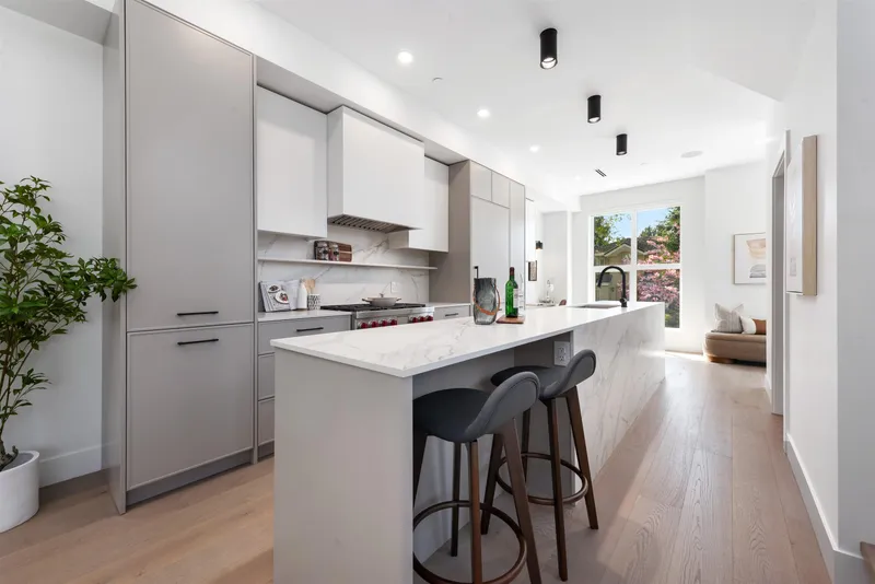 1495 W 52ND AVENUE - photo 4 of 25