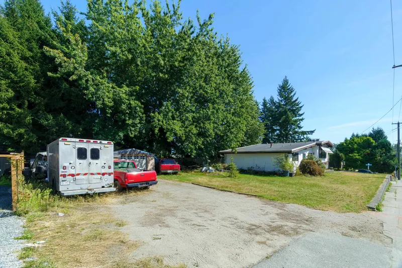 8086 CEDAR STREET - photo 3 of 25