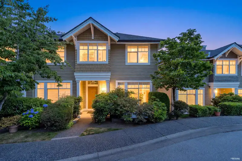 25 5298 OAKMOUNT CRESCENT - photo 4 of 36